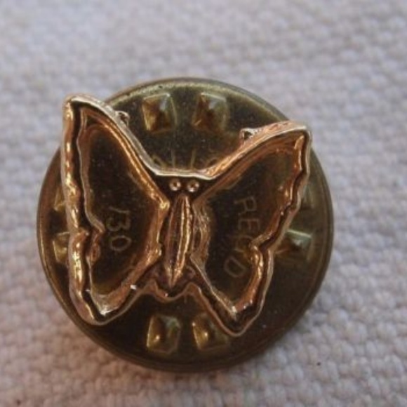 Vintage Goldtone Butterfly Tie Tack Lapel Pin - Picture 2 of 8